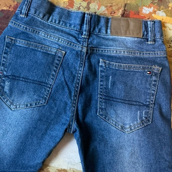 TOMMY HILFIGER - Boy’s Distressed Jeans - Picture 6 of 10